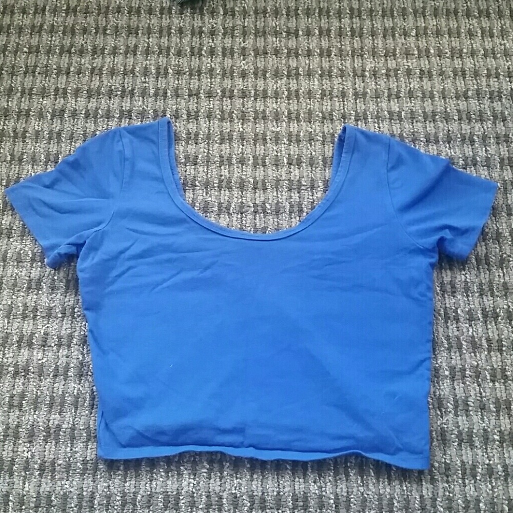 Blue crop top